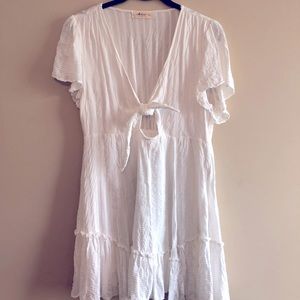 Mahina white tie dress size large